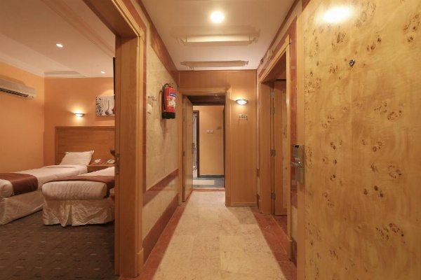 Snood Al Azizyh Hotel image 30